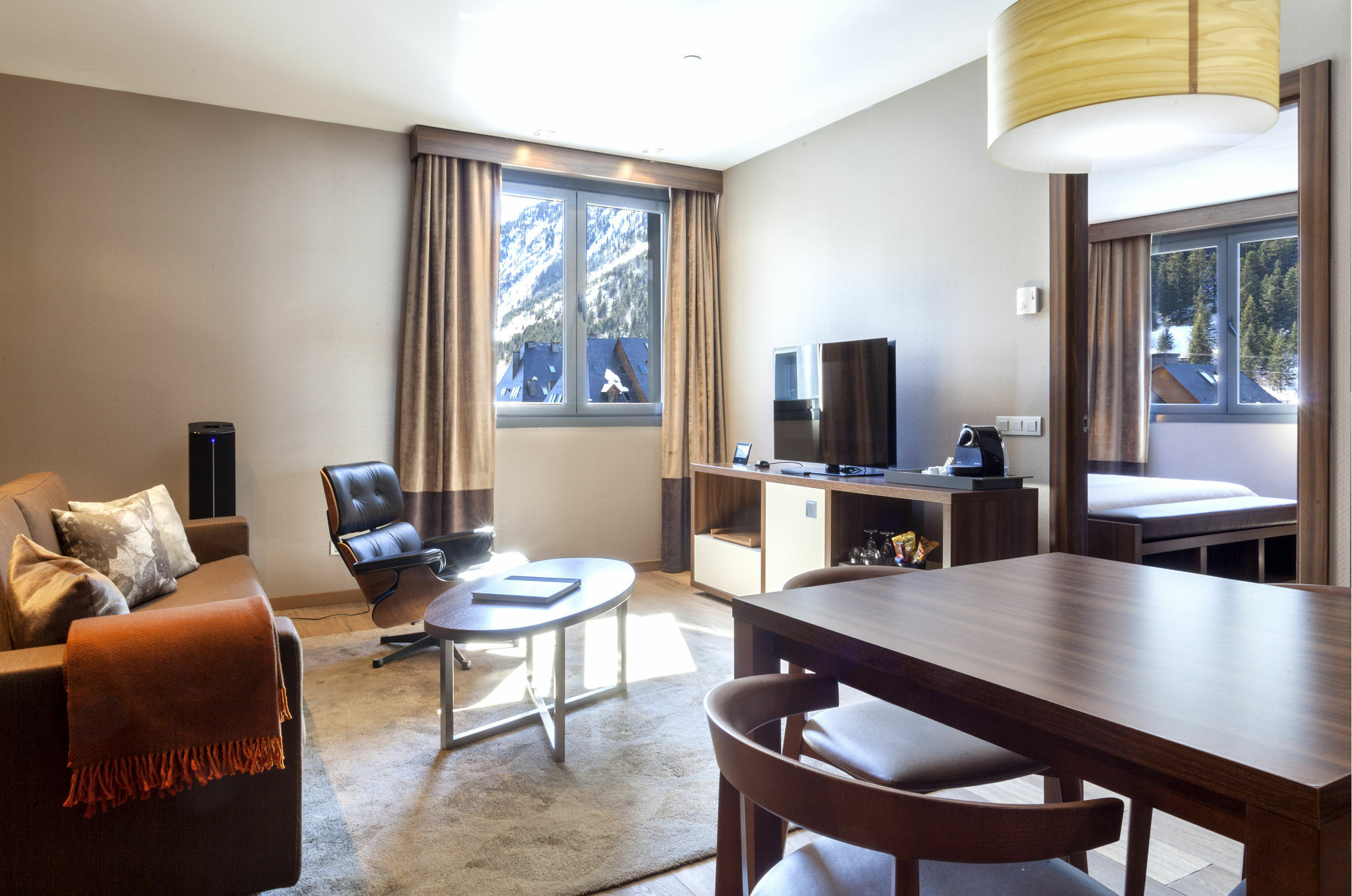 Hotel Ac Baqueira Ski Resort, Autograph Collection Baqueira Beret Exterior photo