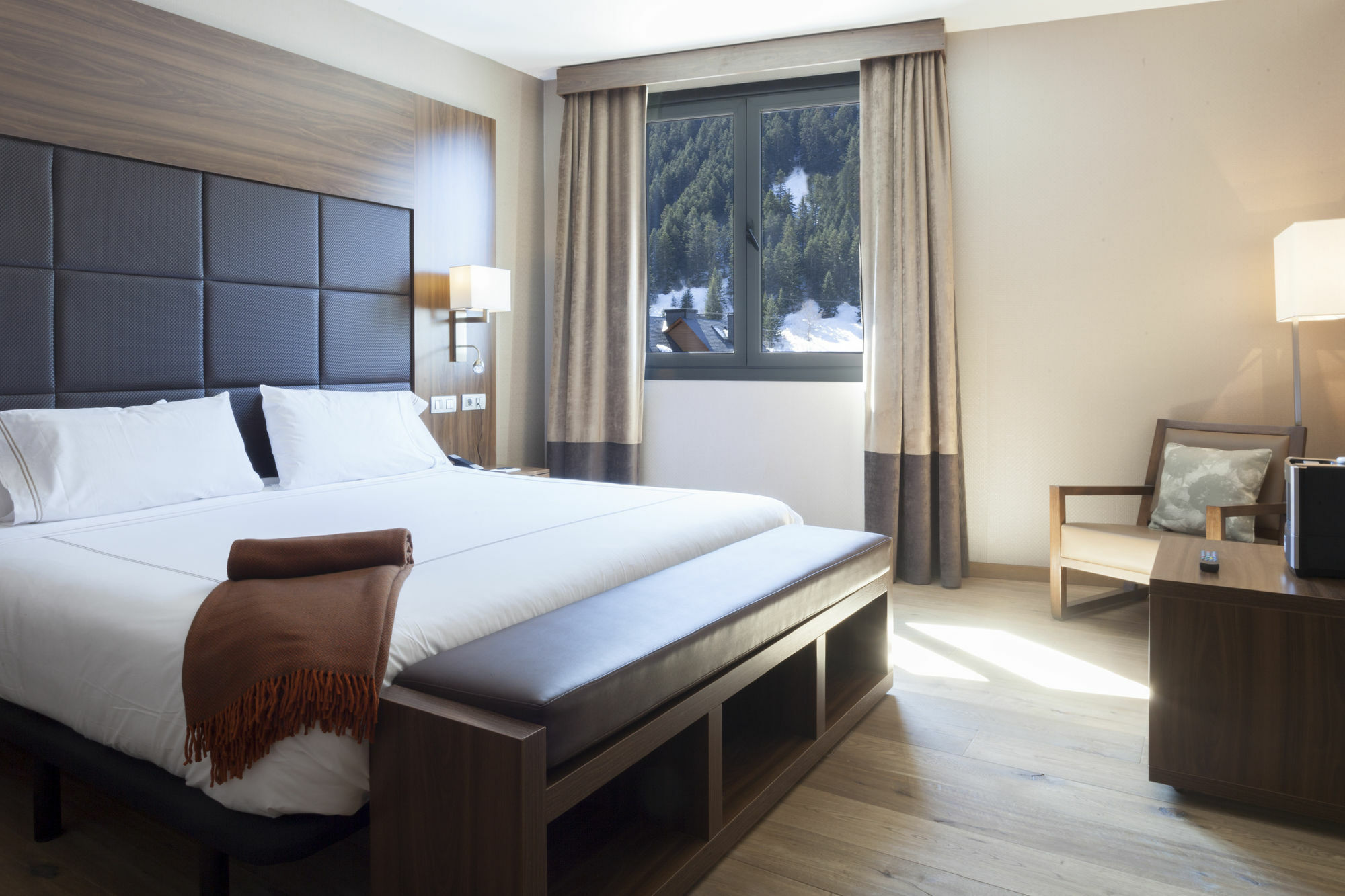 Hotel Ac Baqueira Ski Resort, Autograph Collection Baqueira Beret Exterior photo